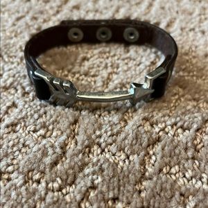 Brown Leather Bracelet with Silver Arrow Design
